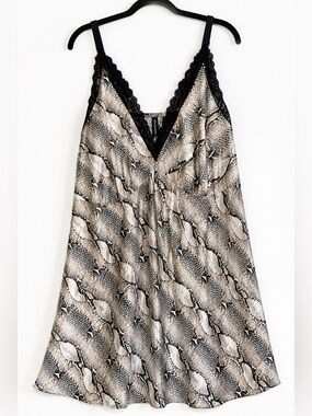 Torrid Curve Size 1 Snake Print Satin Lace Trim Chemise Nightgown